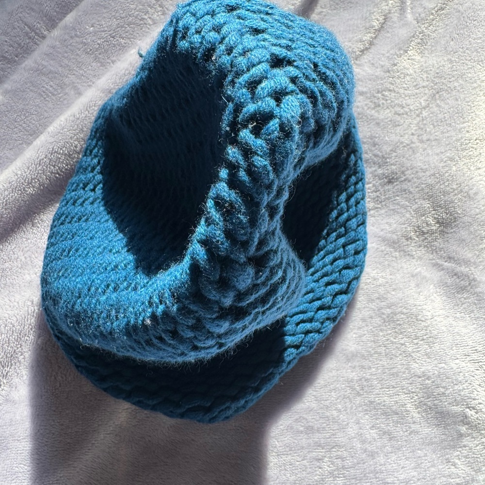 100% Cashmere Eric Bompard Men’s Blue Knit Beanie - Picture 4 of 8